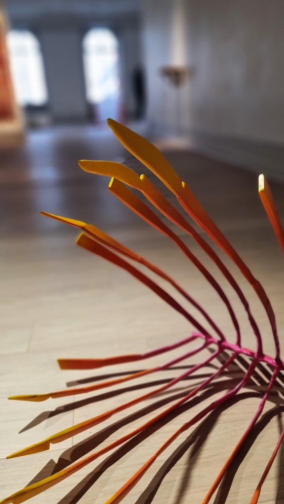 Elg i nedgang / 2024 / steel, spray paint, wood / Mina Stokke